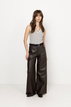 Nikkiapw Ts - Black Stripe