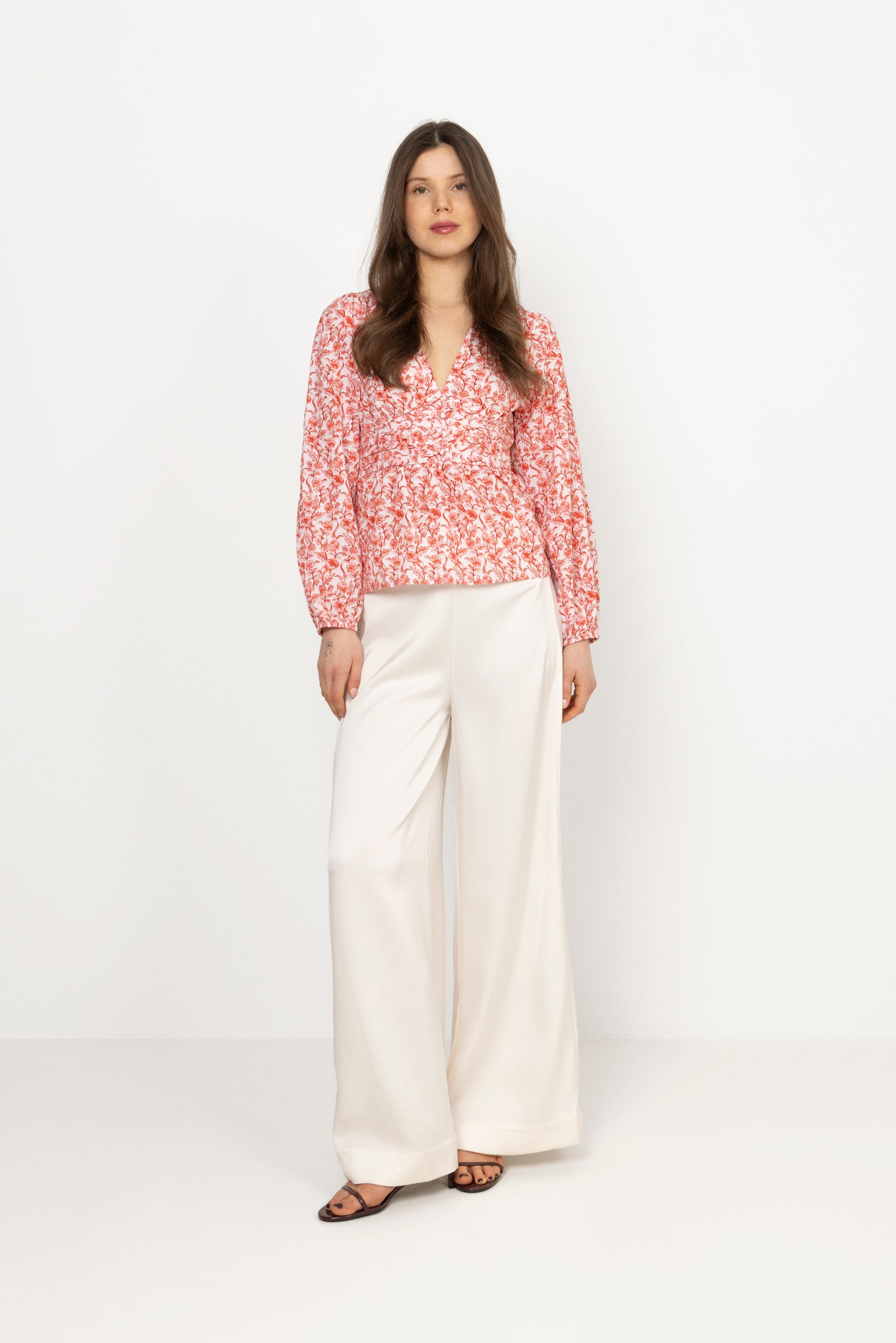 Rosine Linen Top - White/Red