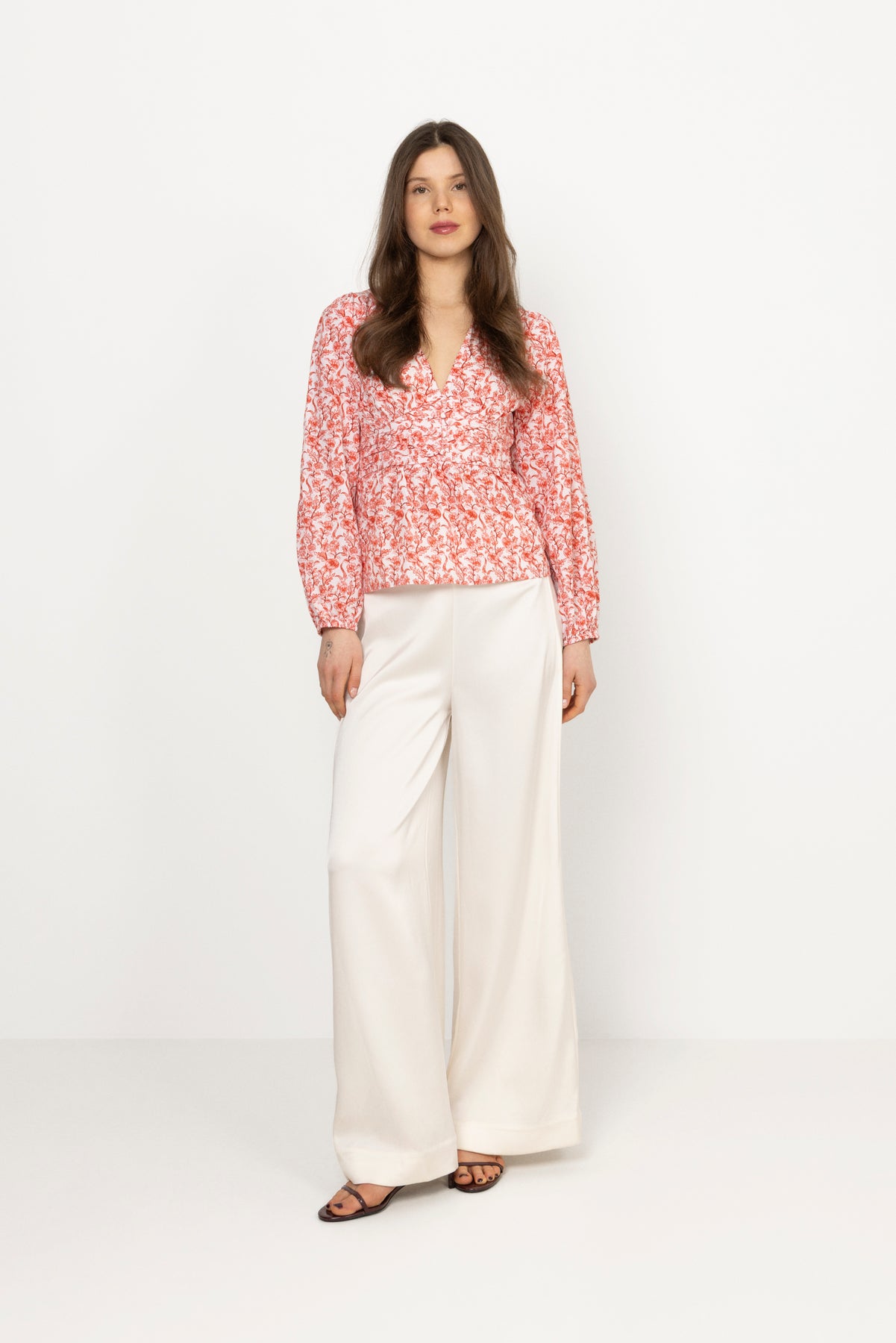Rosine Linen Top - White/Red