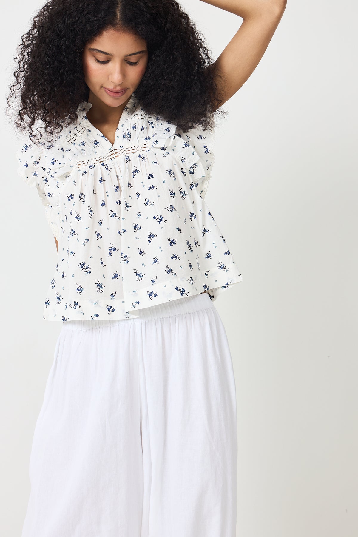 Jayla Small Blossom Top - White Blue