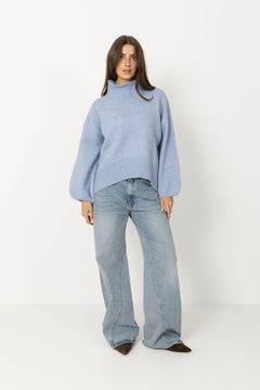 Fam Patch Short Sweater - Skyway