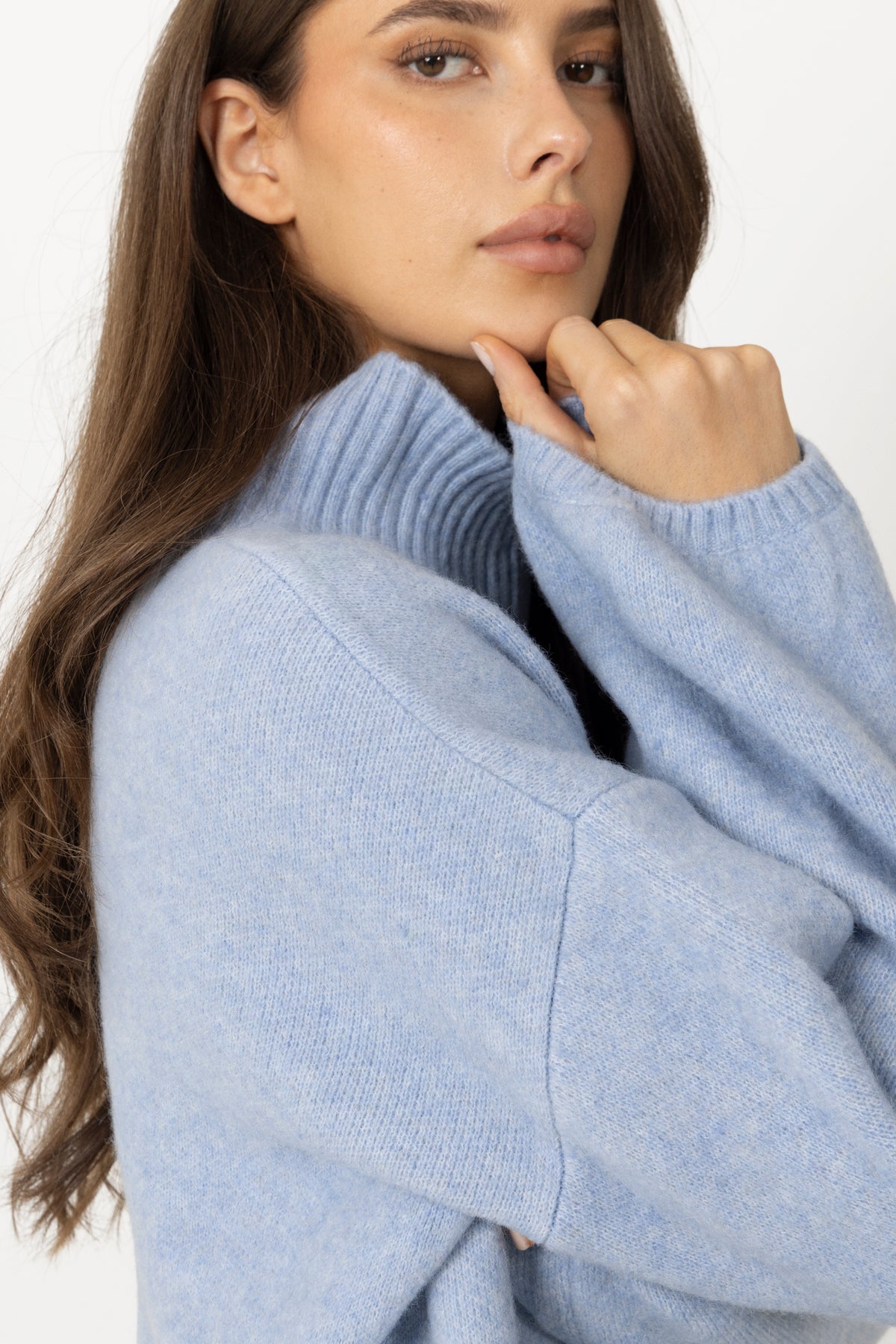 Fam Patch Short Sweater - Skyway