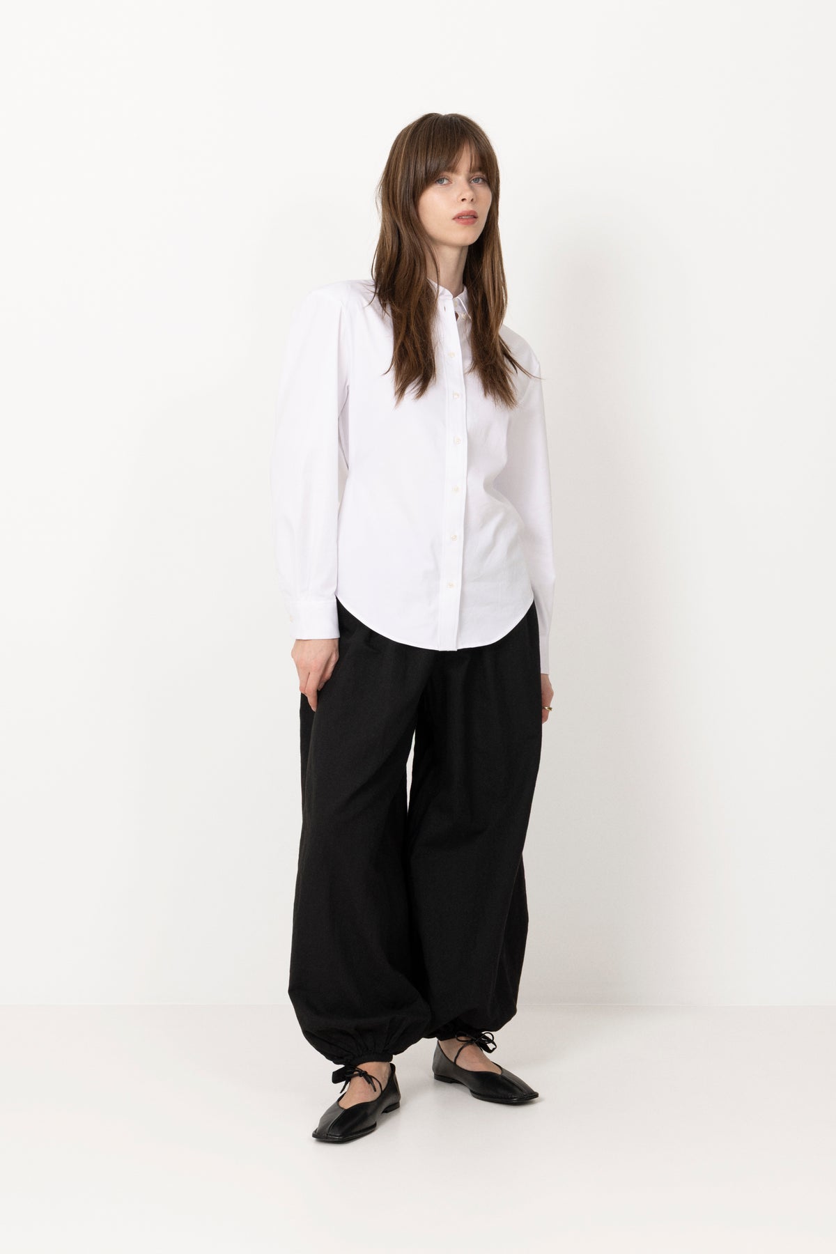 Roxane Balloon Linen Pants - Black