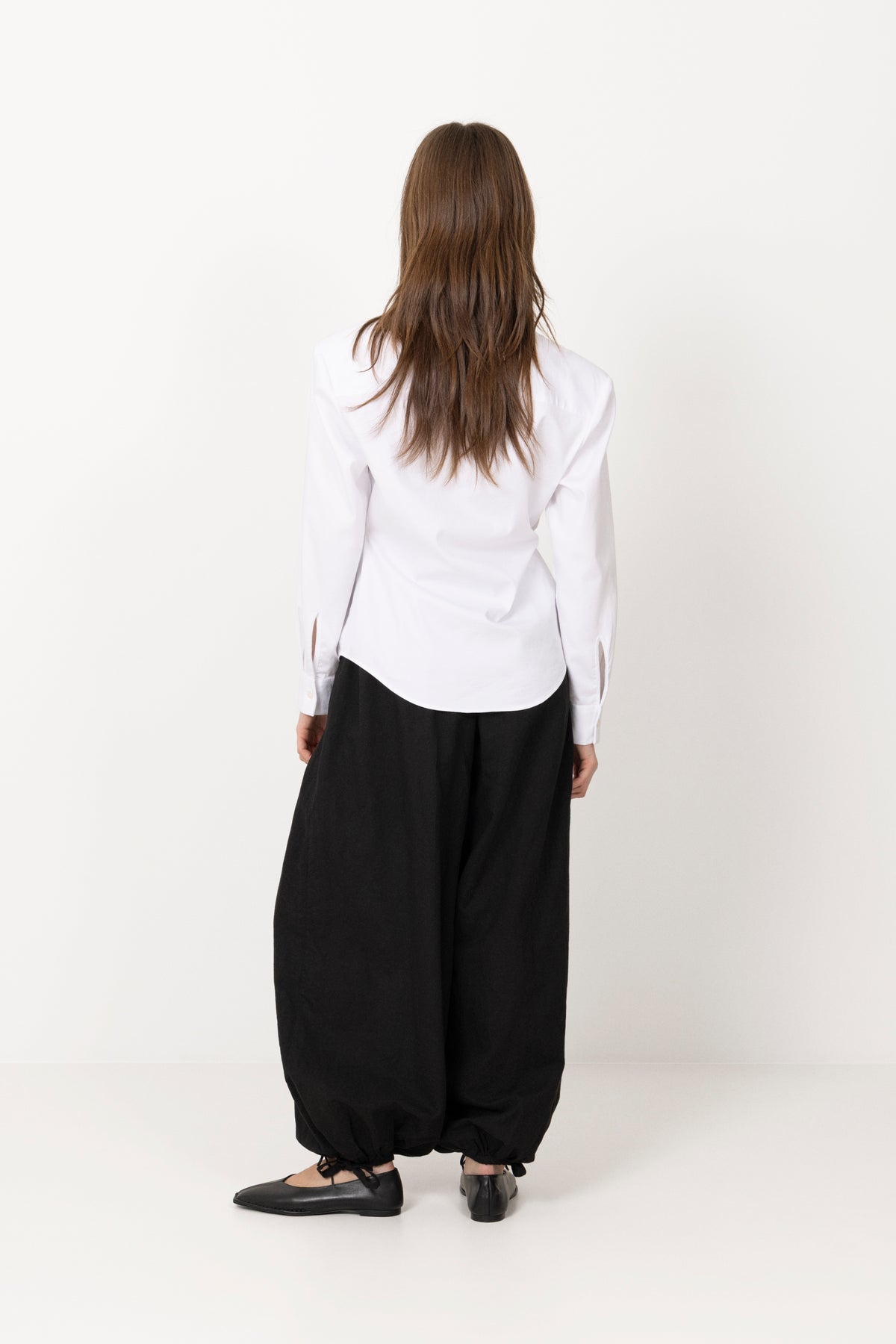 Roxane Balloon Linen Pants - Black