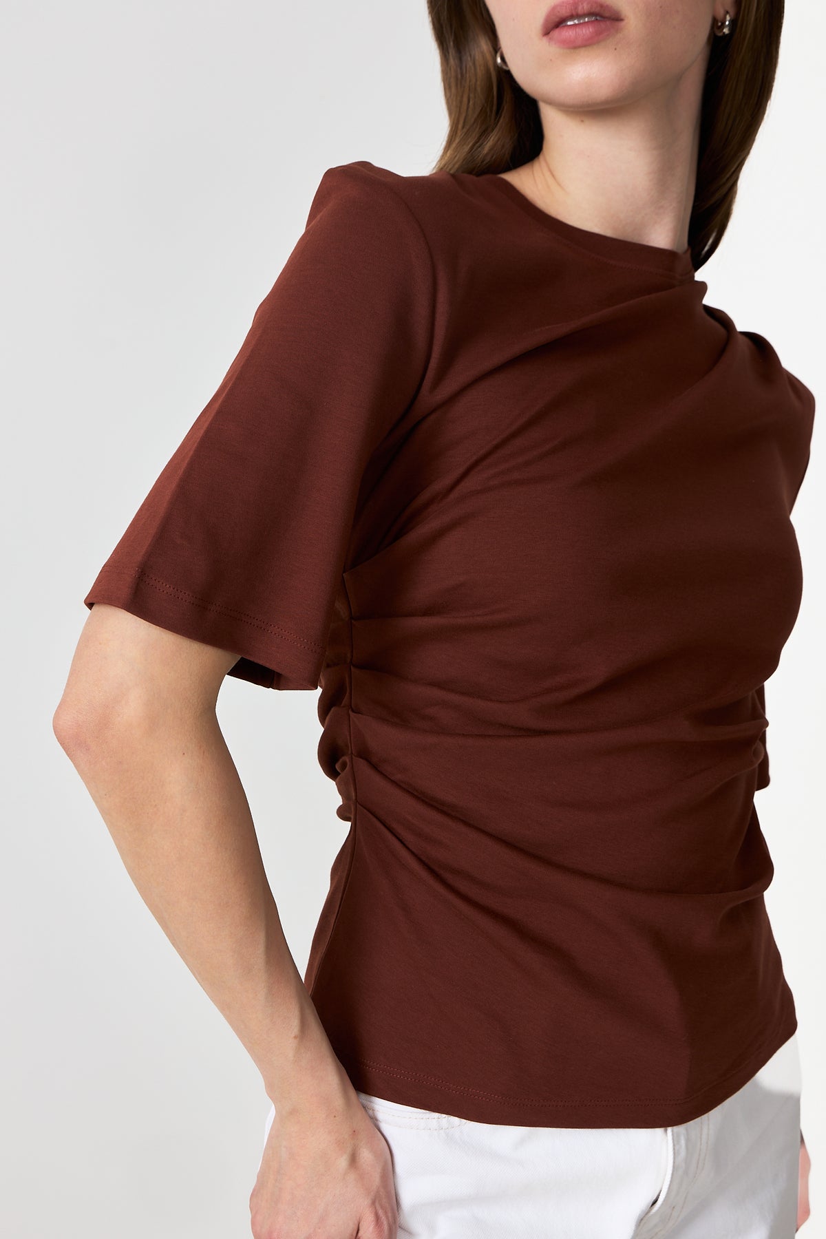 Woline Light Twist Tee - Cherry Mahogany