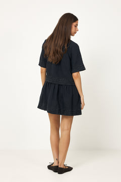 Jania - Black