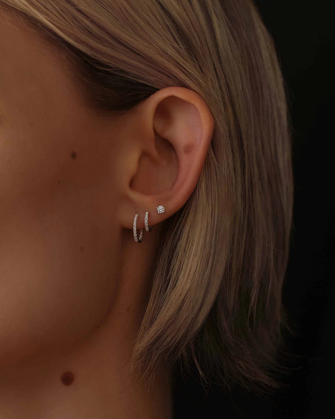 Stone Huggie Hoops 6mm - Gold