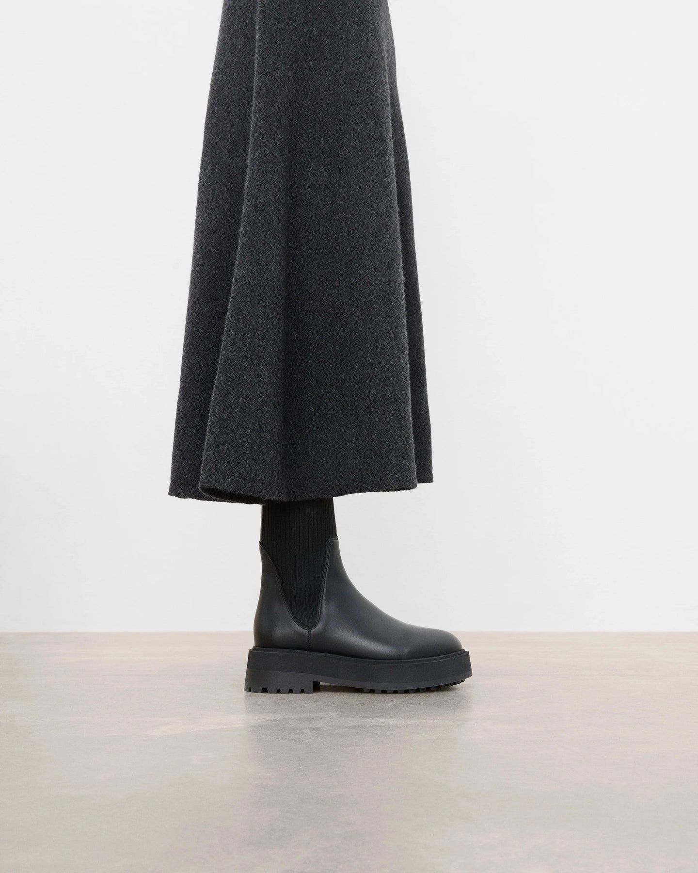 Aurora - Leather Black