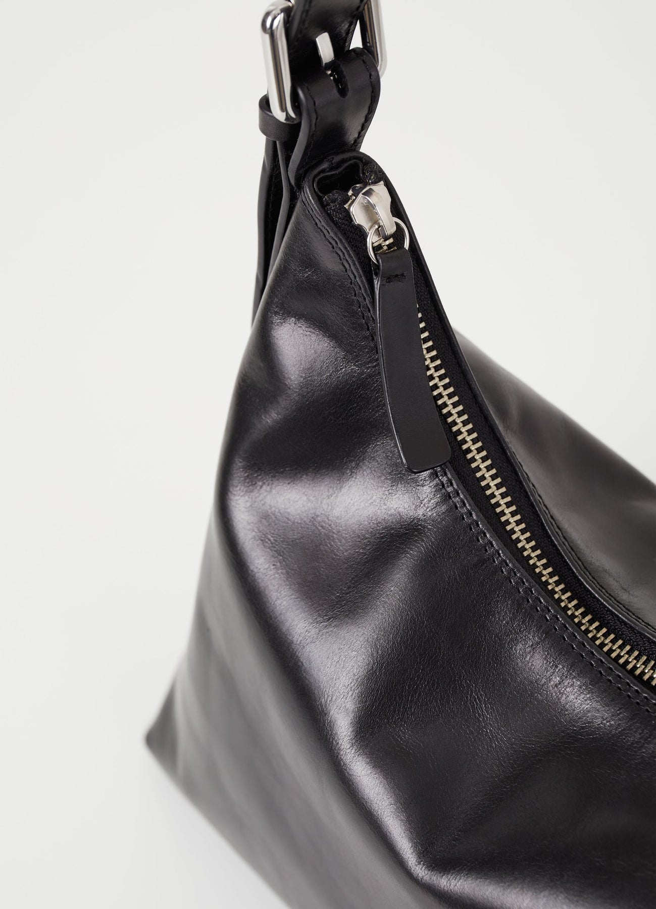 Bari - Black