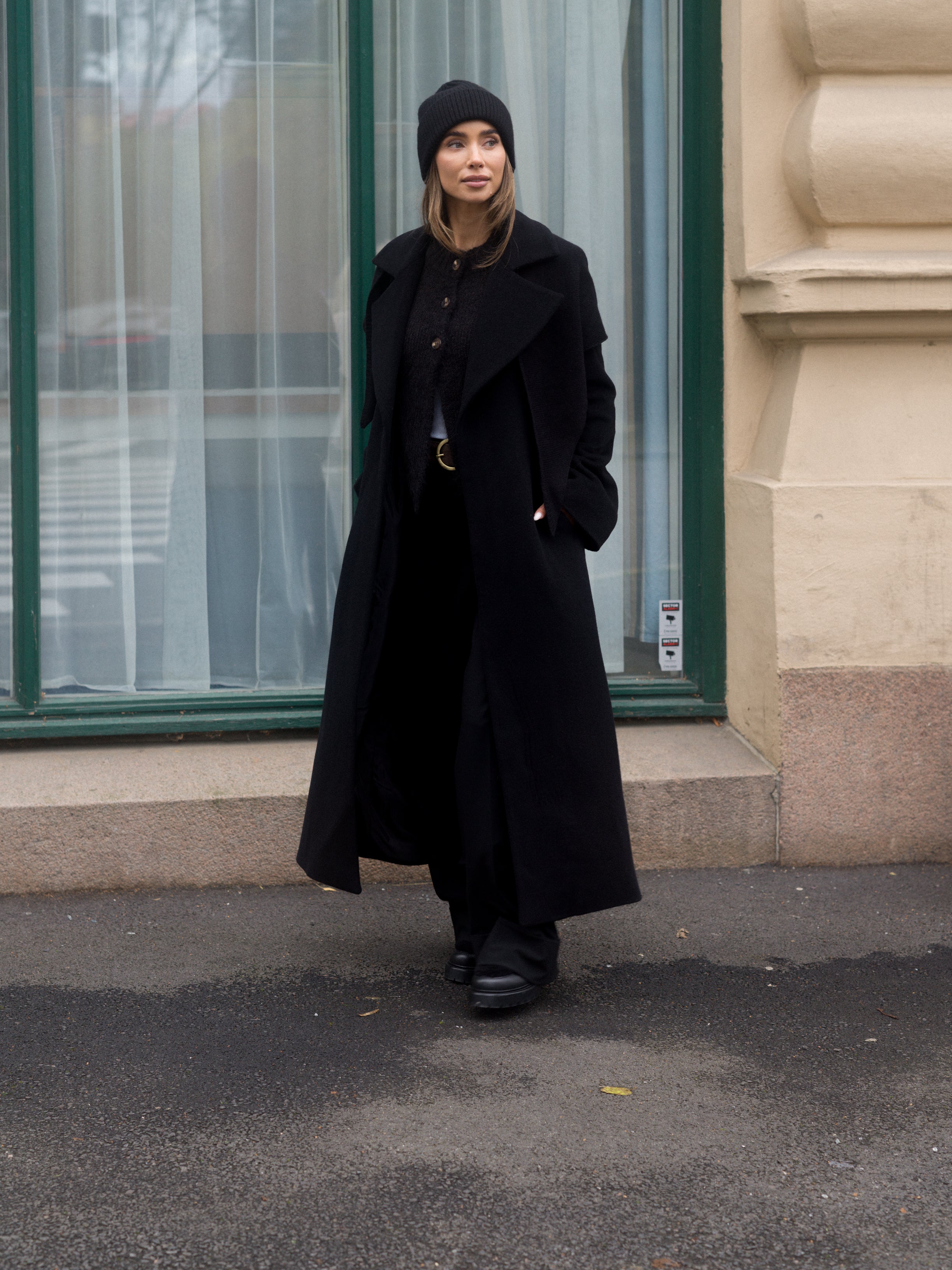 Charlotta Cashmere Coat - Black