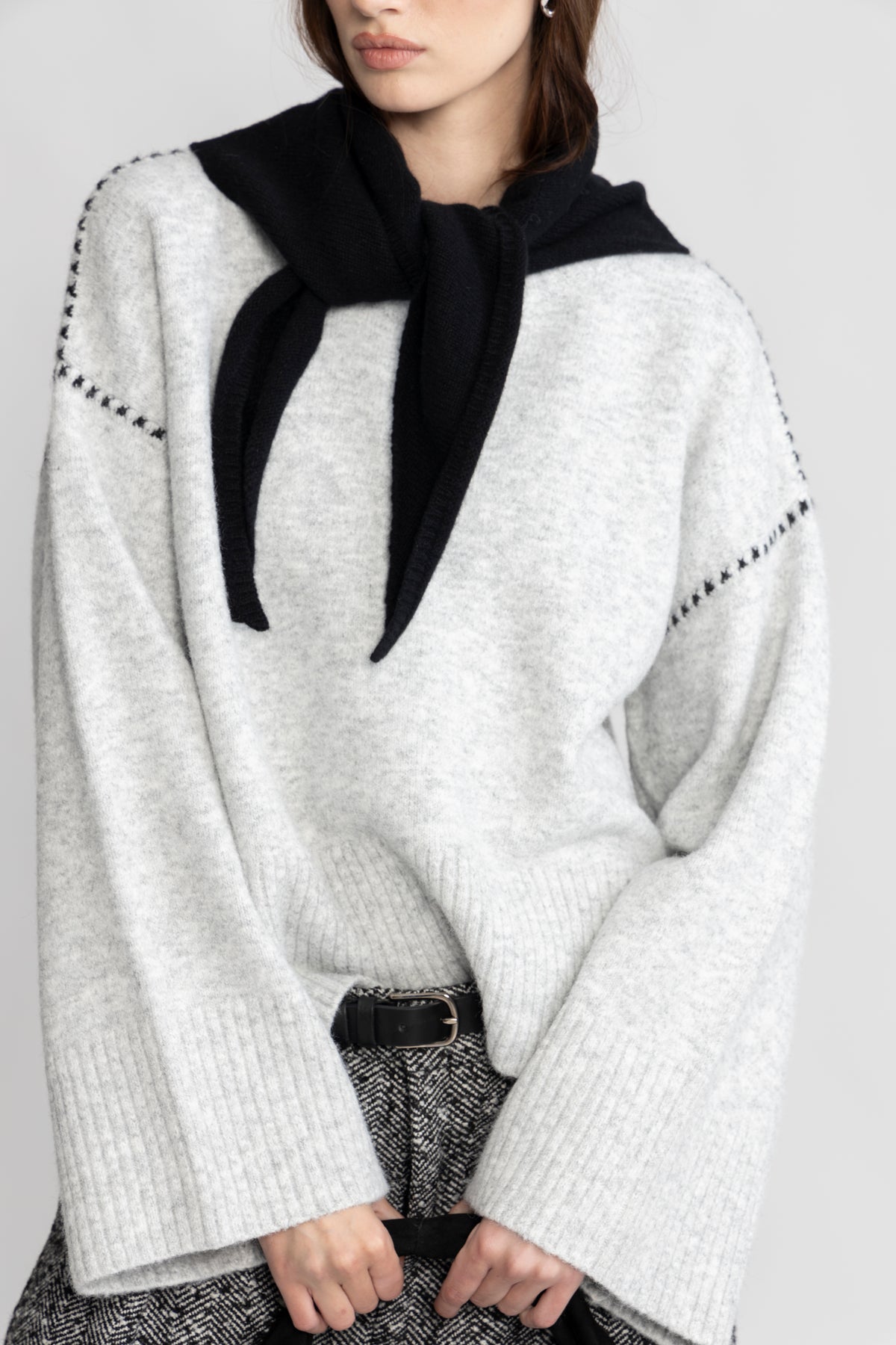 Victoria Wool Cashmere Scarf - Black