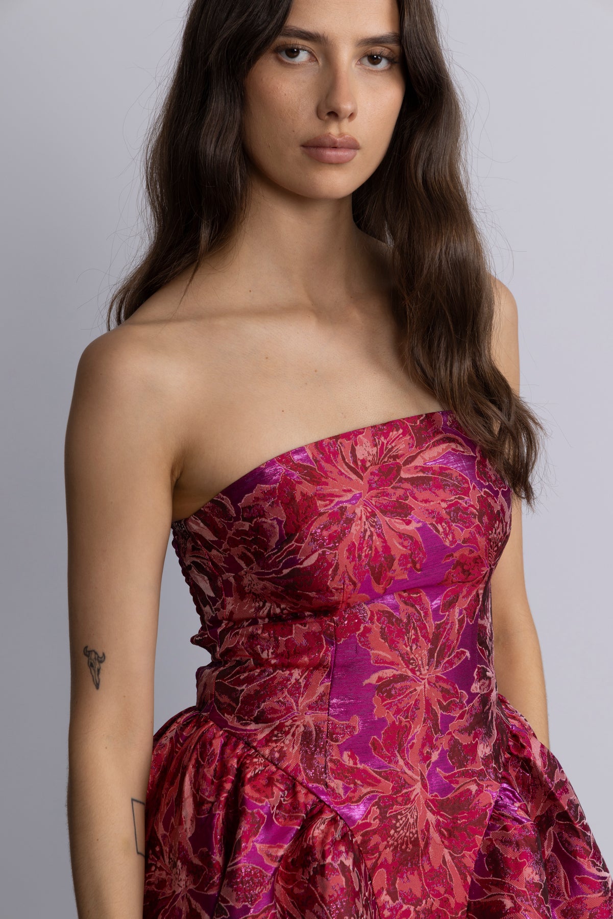 Tove Bandeau Brocade Dress - Pink