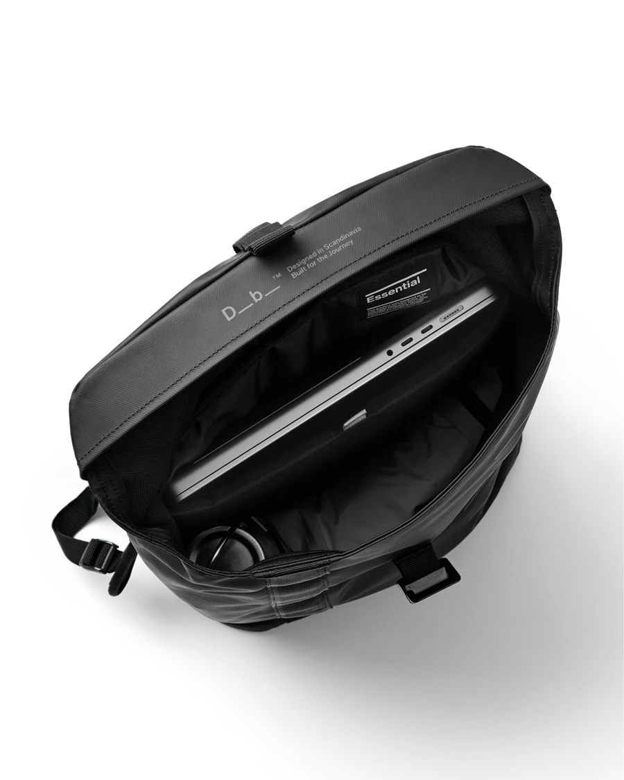 Essential Backpack 12L - Black Out