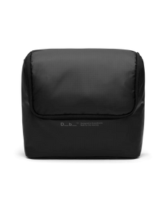Essential Washbag M - Black Out
