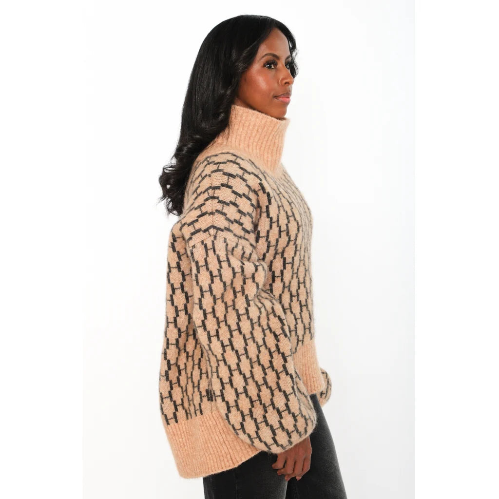 Fam New Pattern - Beige