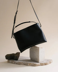 Hedda Grande Handbag - Leather Black