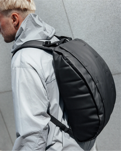 Hugger Base Backpack 15L - Black Out