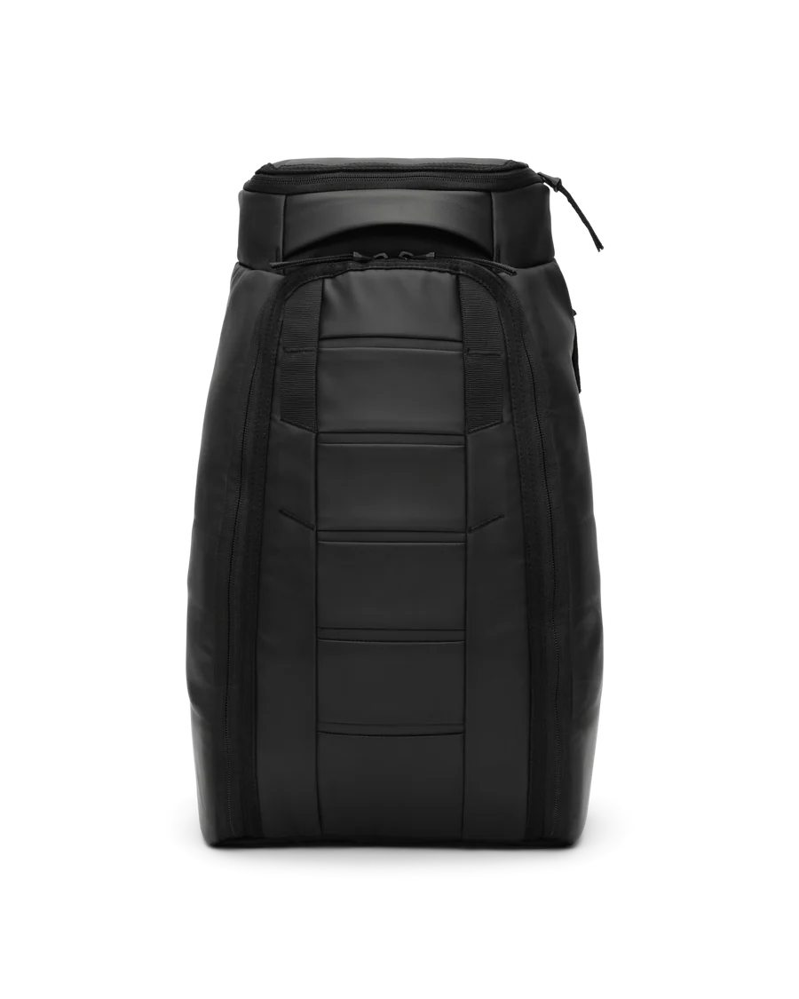 Hugger Backpack 20L - Black Out