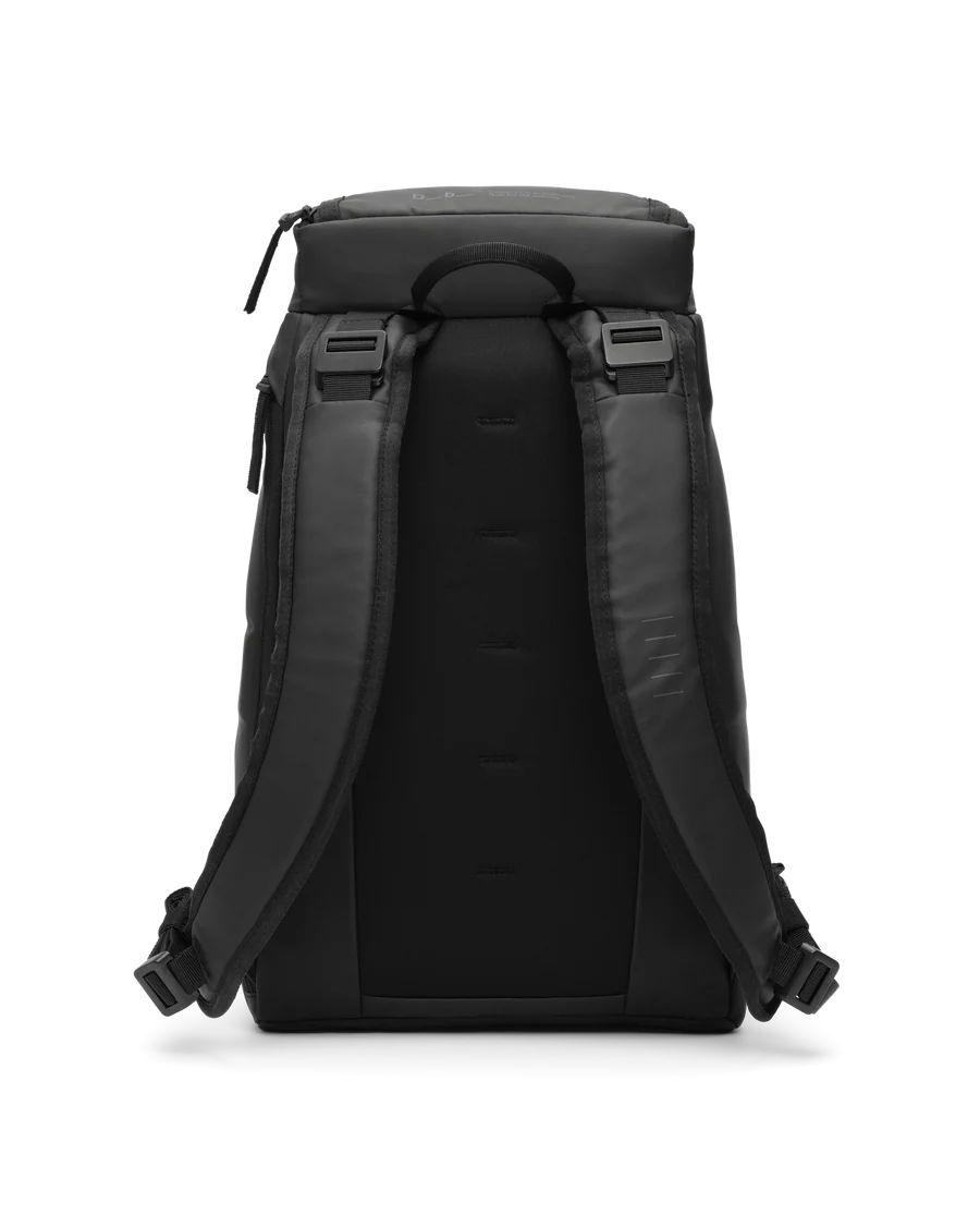 Hugger Backpack 20L - Black Out