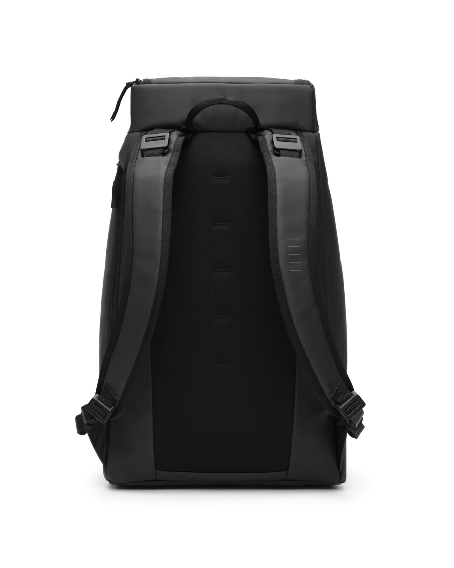 Hugger Backpack 30L - Black Out