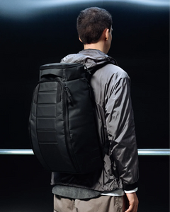 Hugger Backpack 30L - Black Out