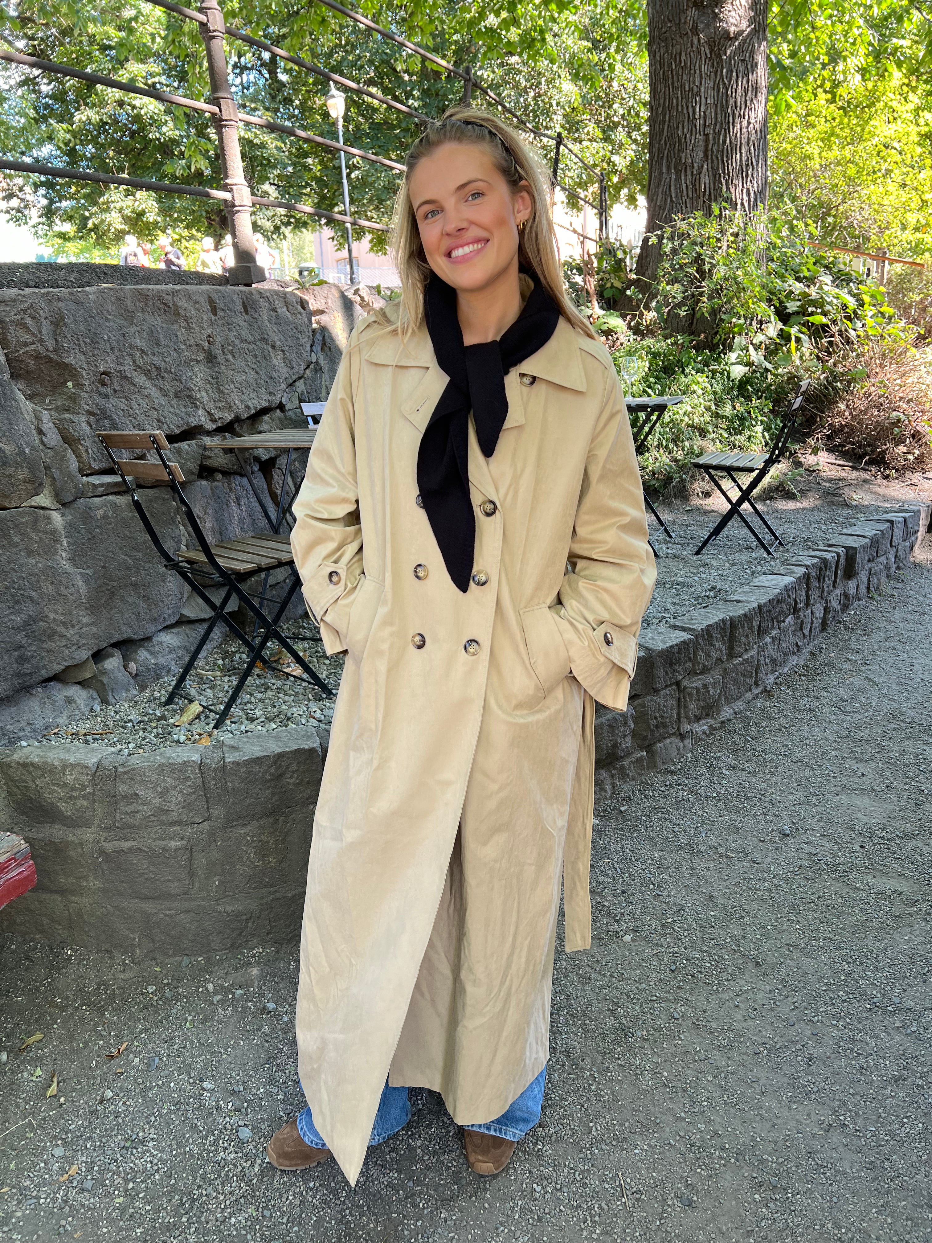 Victoria Wool Cashmere Scarf - Black