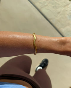 Wavy Bangle - Gold