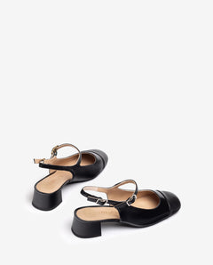 Jumis - Black