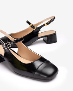 Jumis - Black