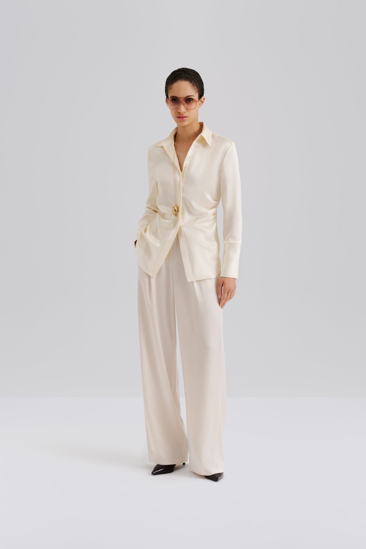 Janni Fitted Satin Shirt - Vanilla