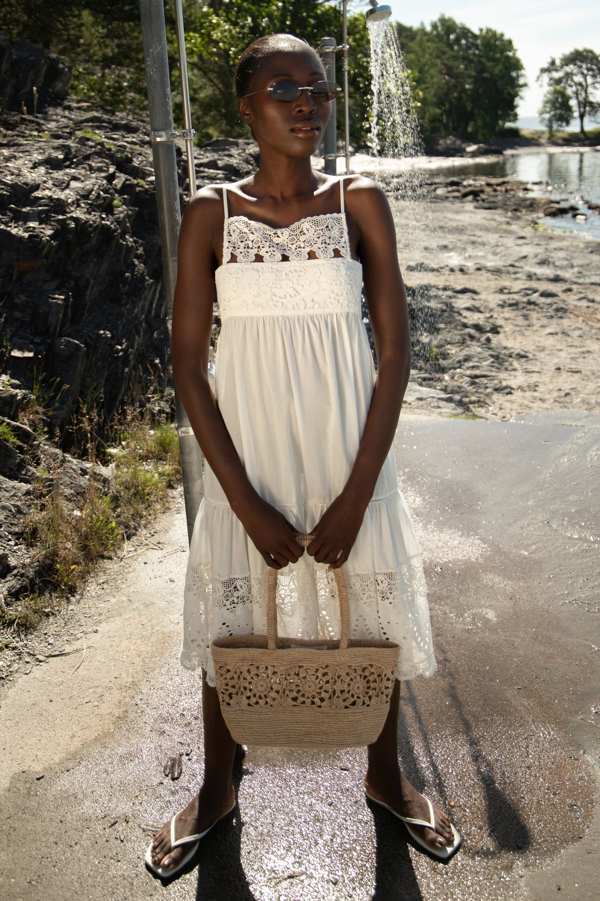 Allora - White