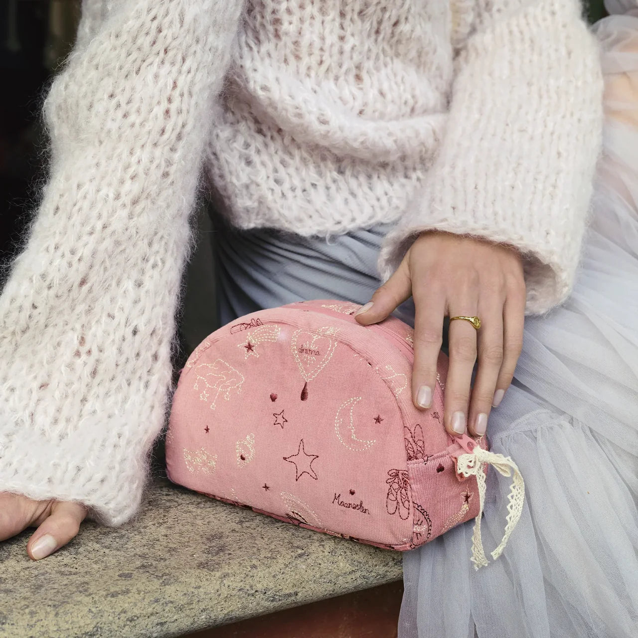 Makeup Bag Medium - Pink Theatre Magic