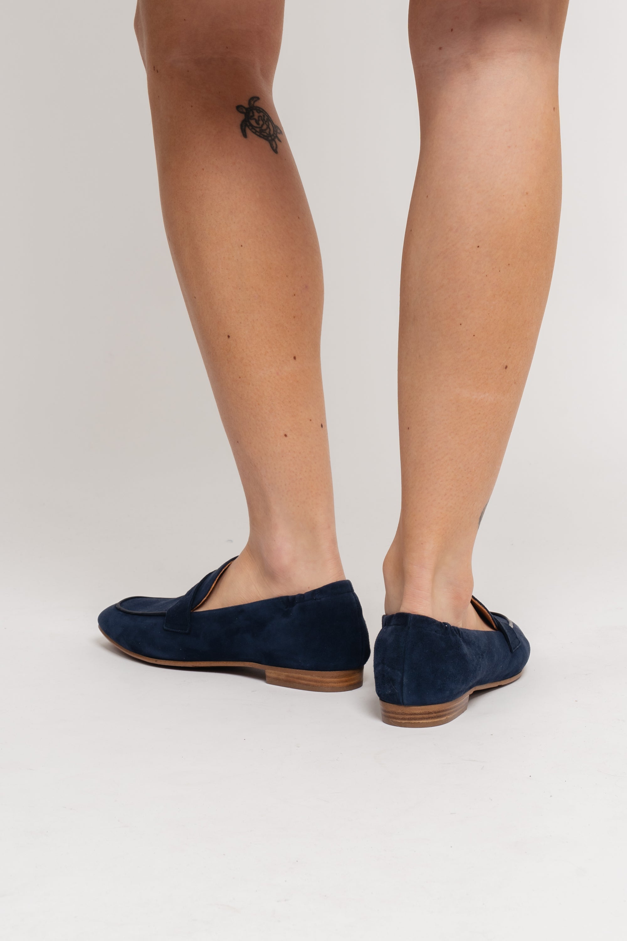 A11919 - Navy Suede/Light Sole