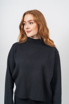 Serge Top - Black