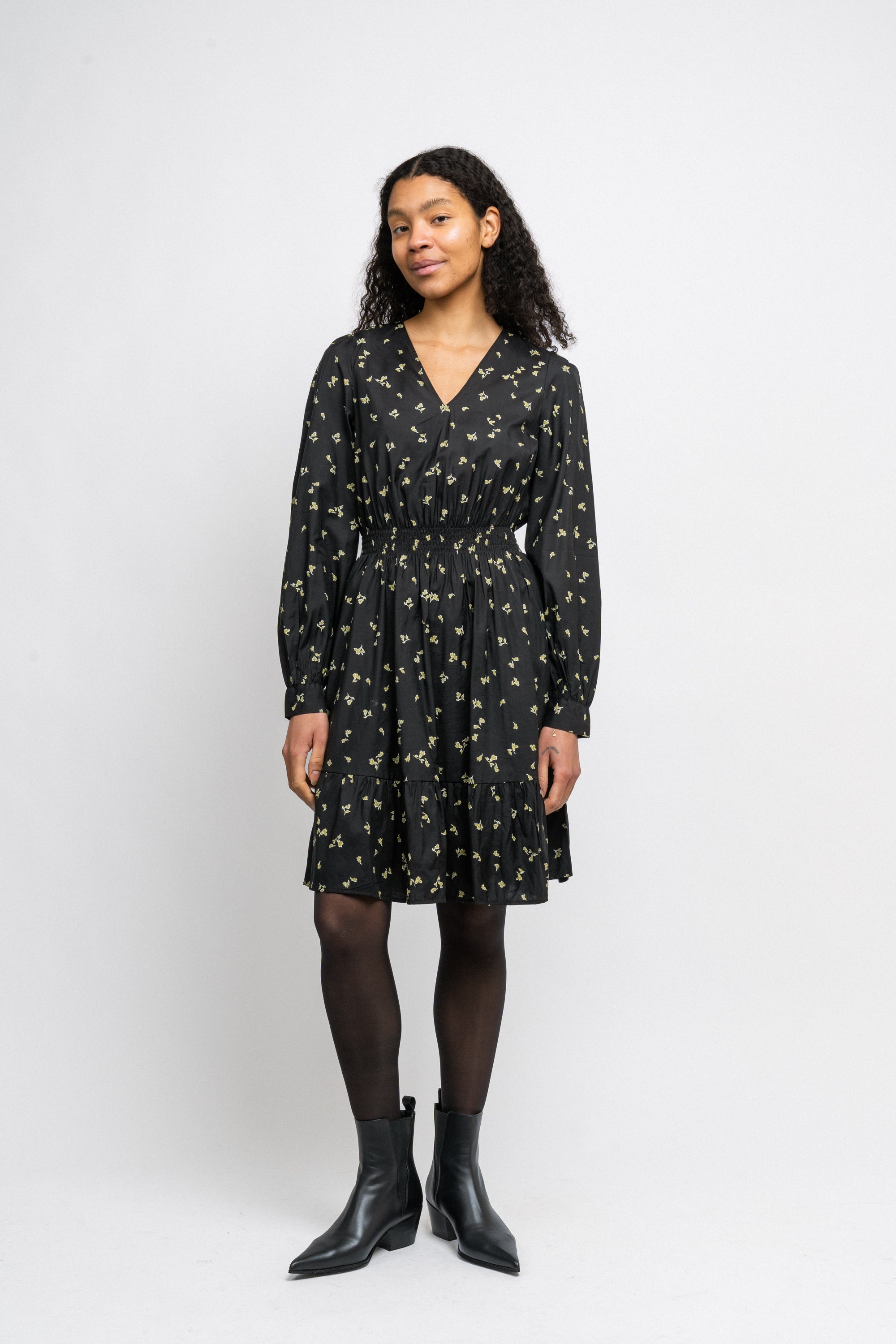 Karitta Setara Dress Aop - Willow Flower