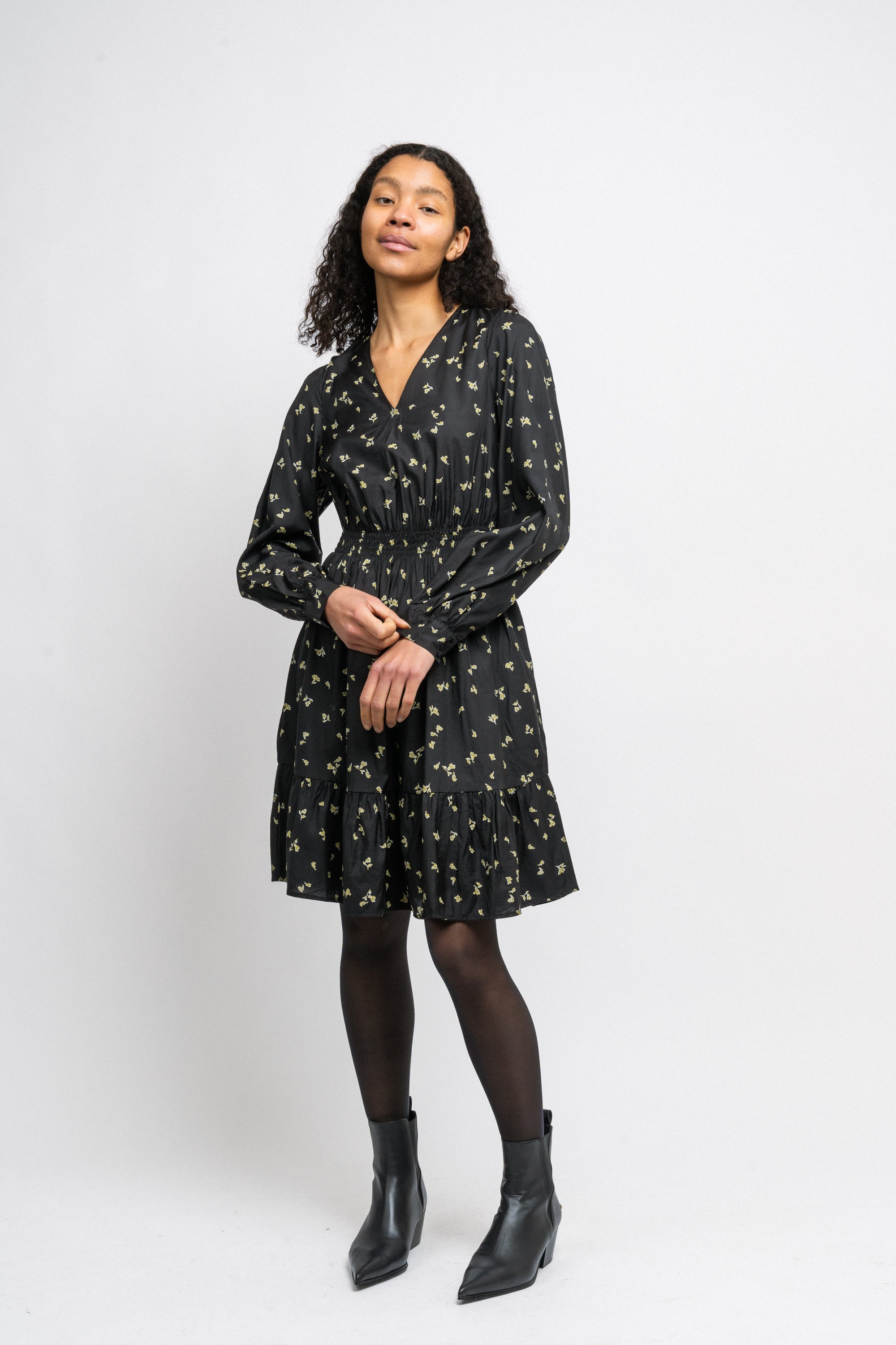 Karitta Setara Dress Aop - Willow Flower