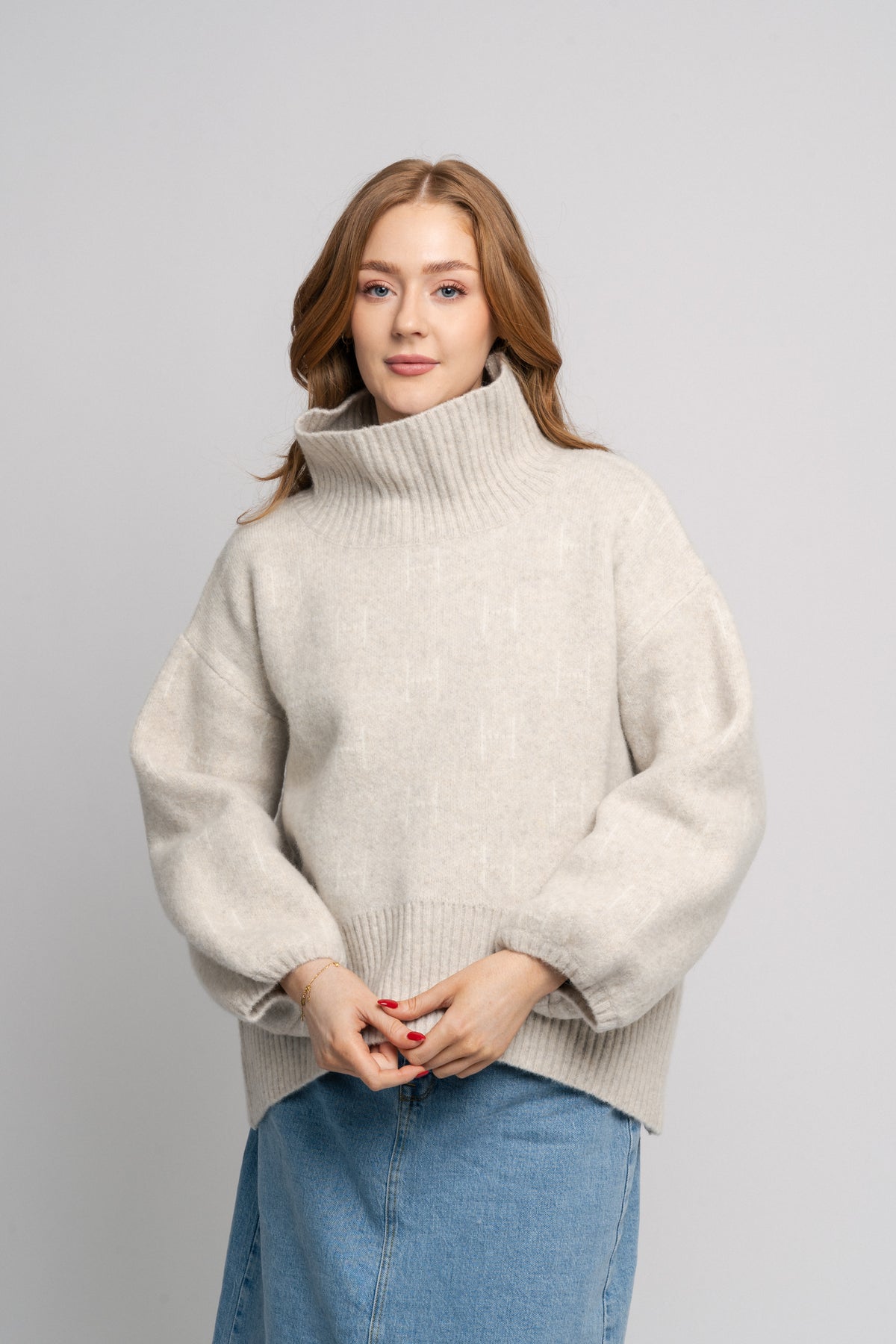 Fam Sweater Short - Bone White