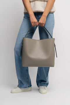 Leata Maxi Leather Bag - Roasted Cashew