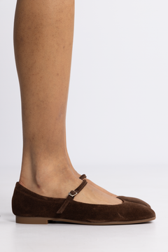 Elga - Brown Suede