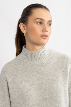 Cille Cashmere Blend High Neck- Light Grey Melange
