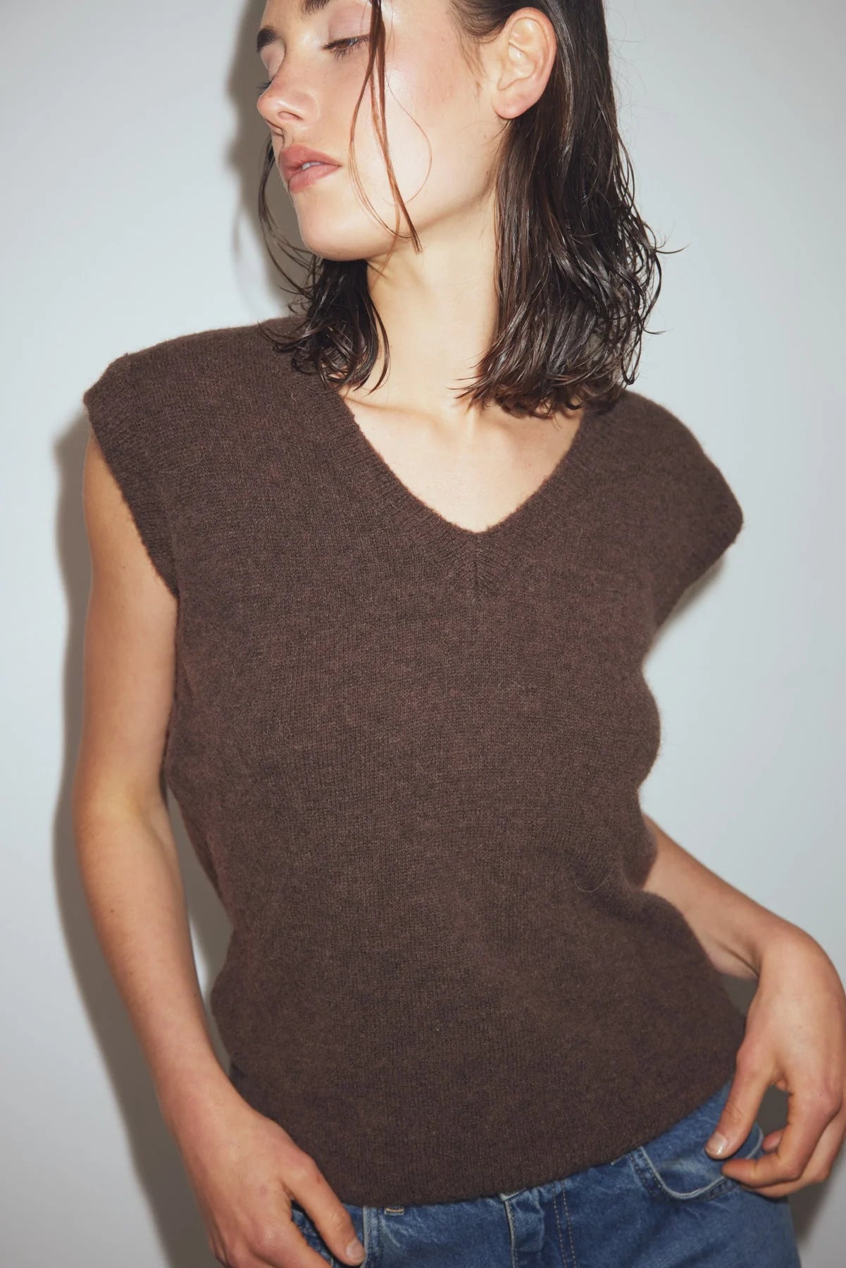 N-Leatrice Knit Vest - Dark Brown