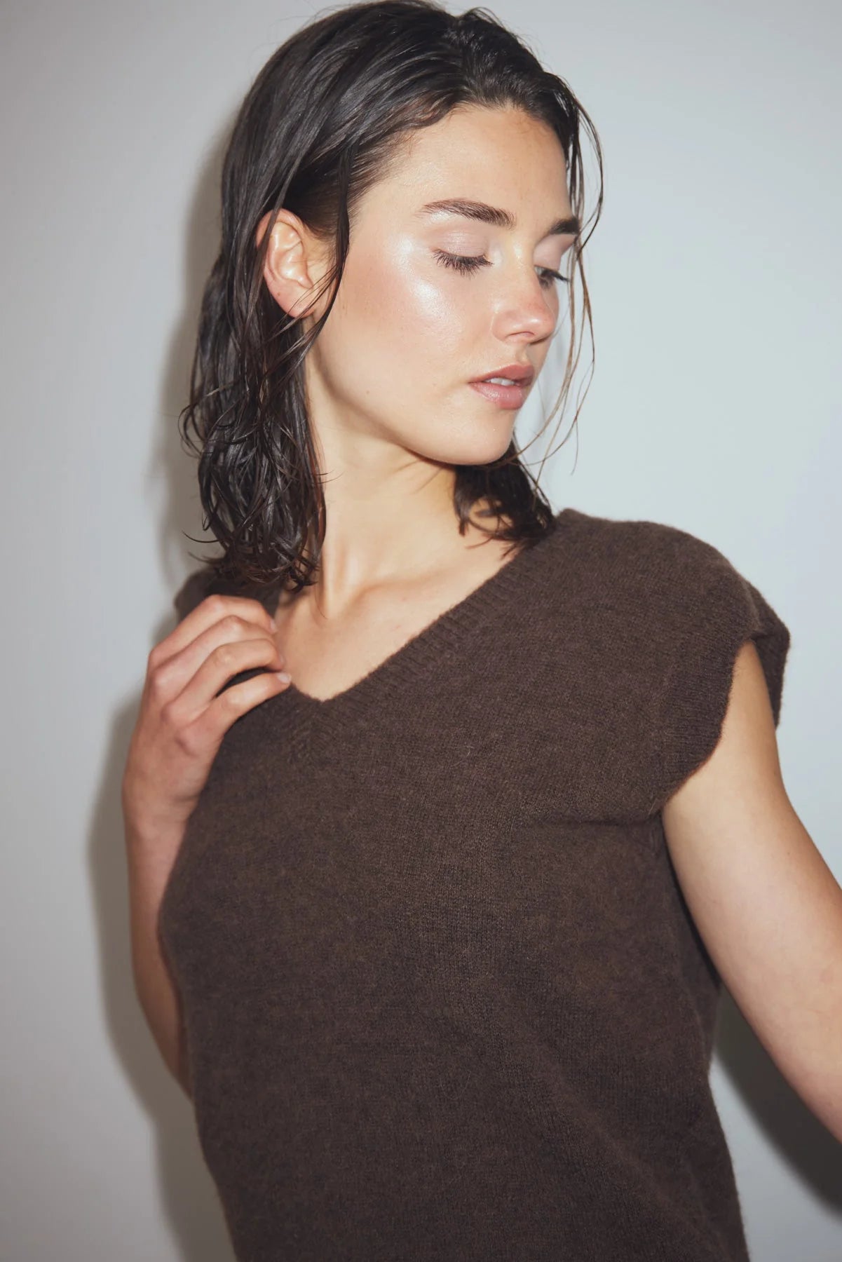 N-Leatrice Knit Vest - Dark Brown