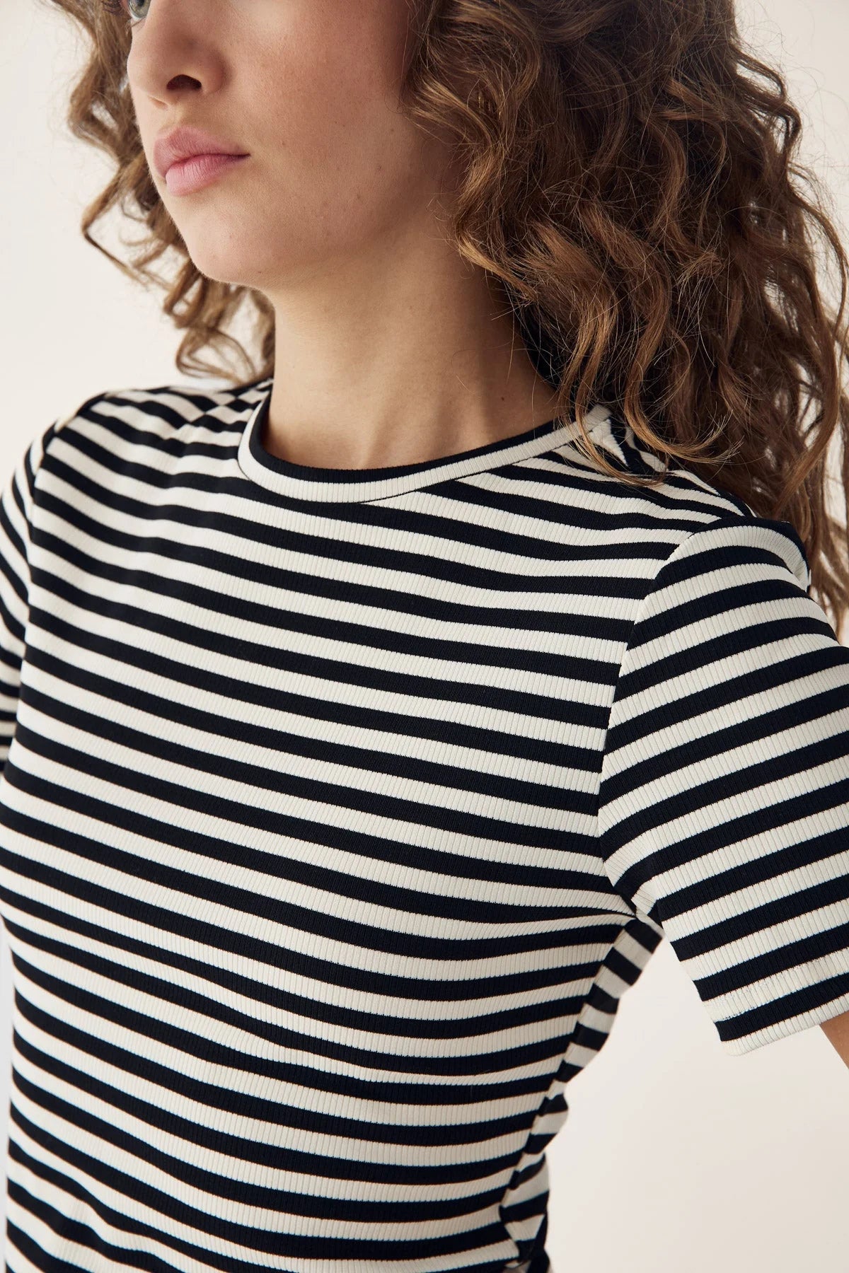 Lizzy Top - Ivory Black Stripe