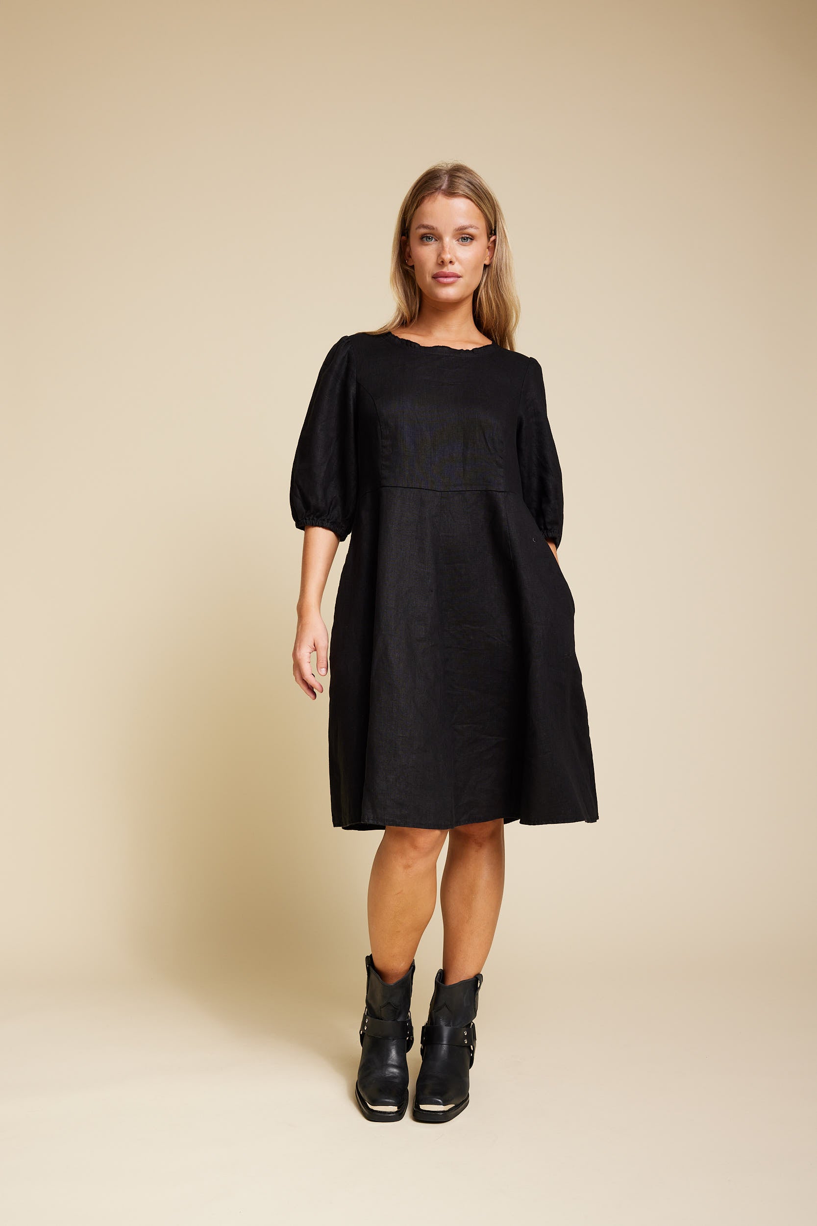 New Saint Linen - Black – VILLOID