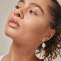 Paris Earrings - Gold/Pearl