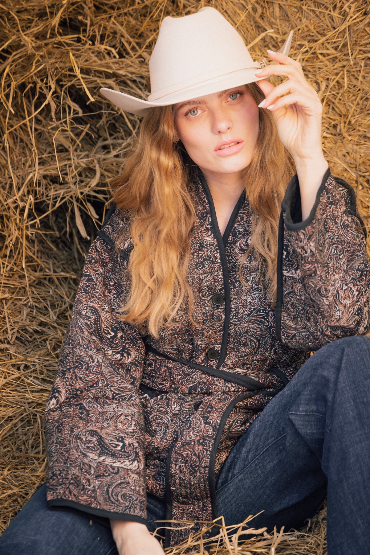 Una Quilted B Jacket - Black Paisley