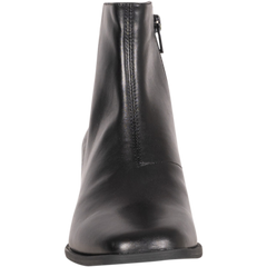 5609 Stina - Black