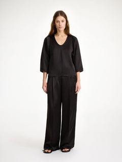 Calyas - Black