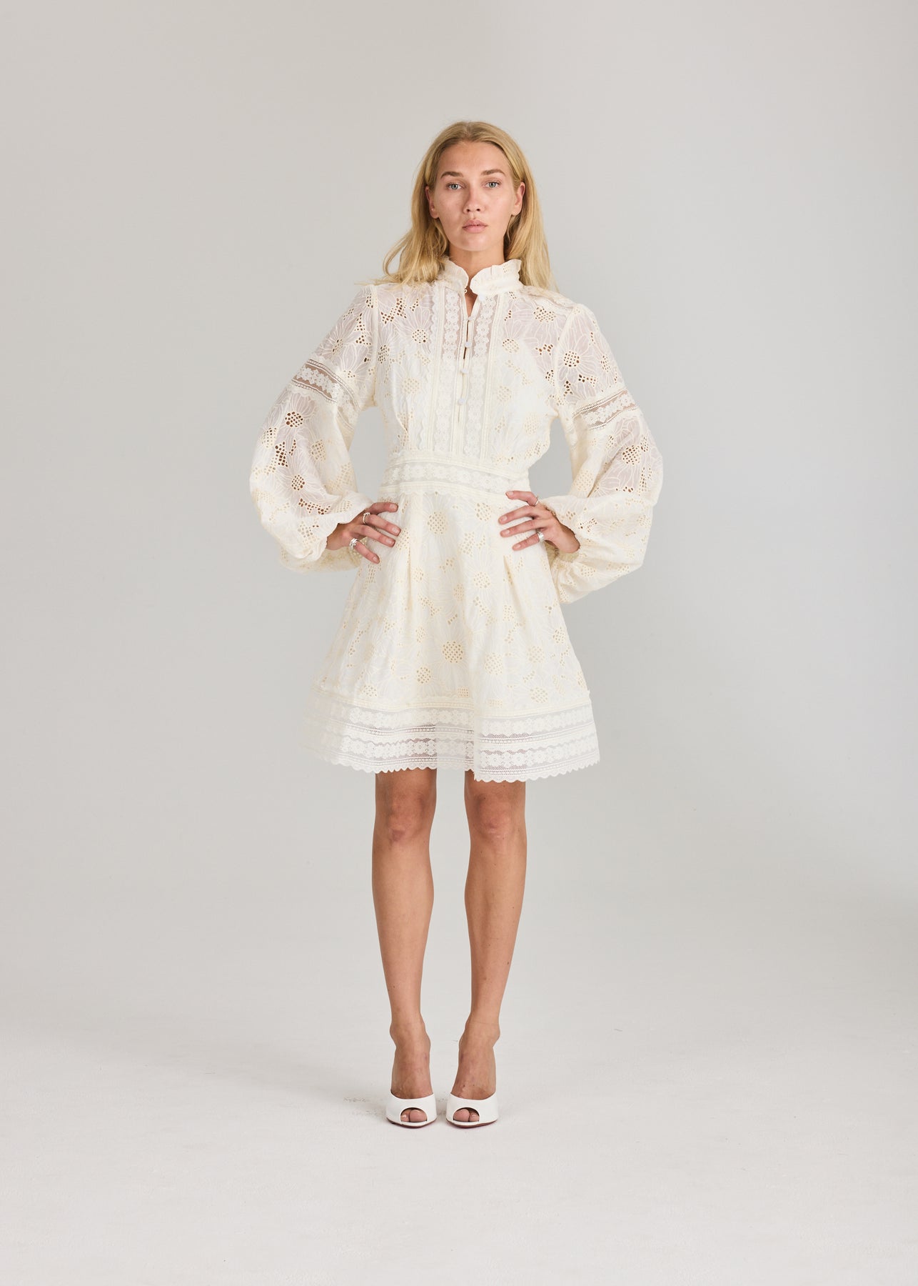 Aliah Daisy Dress - Cream