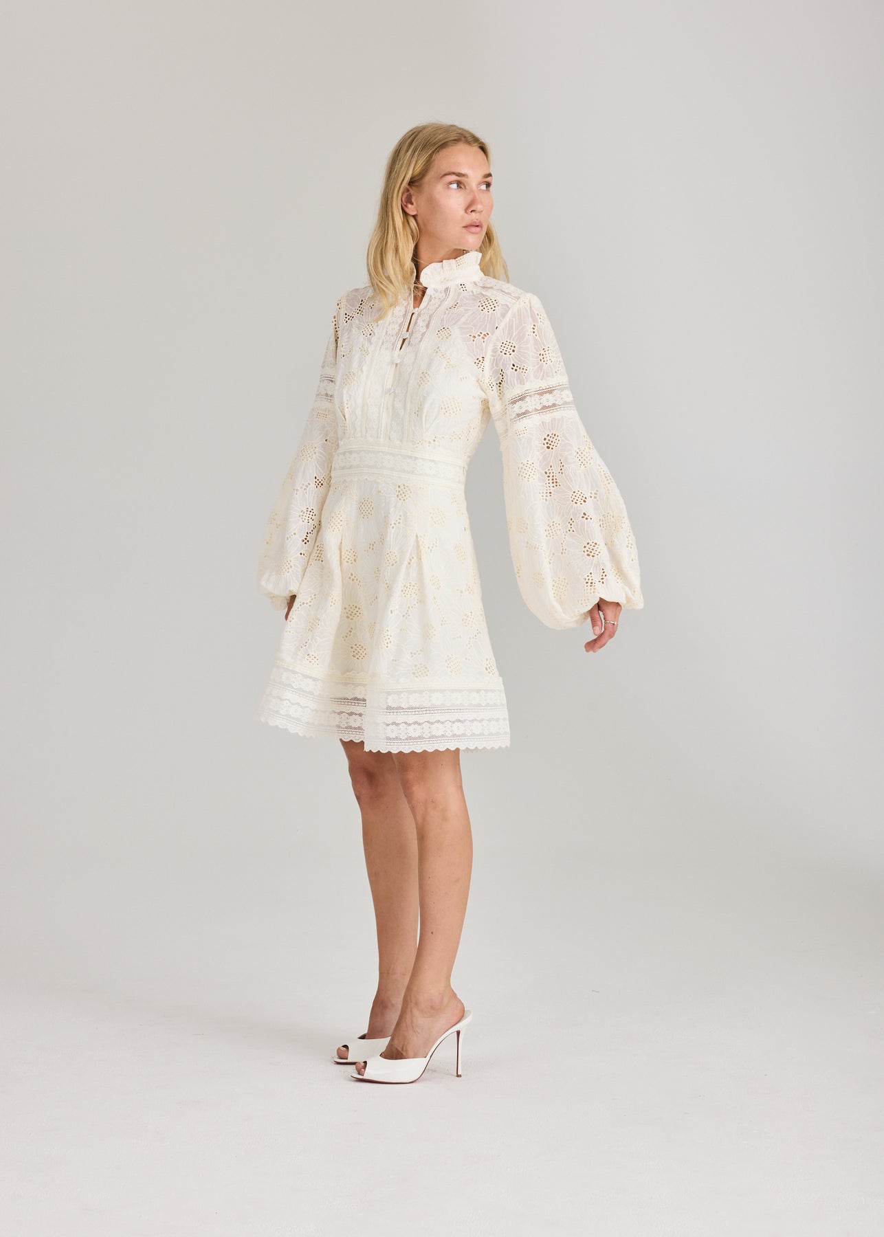 Aliah Daisy Dress - Cream